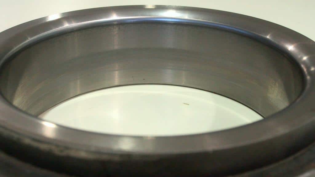 ferramenta que sofre desgaste por adesão