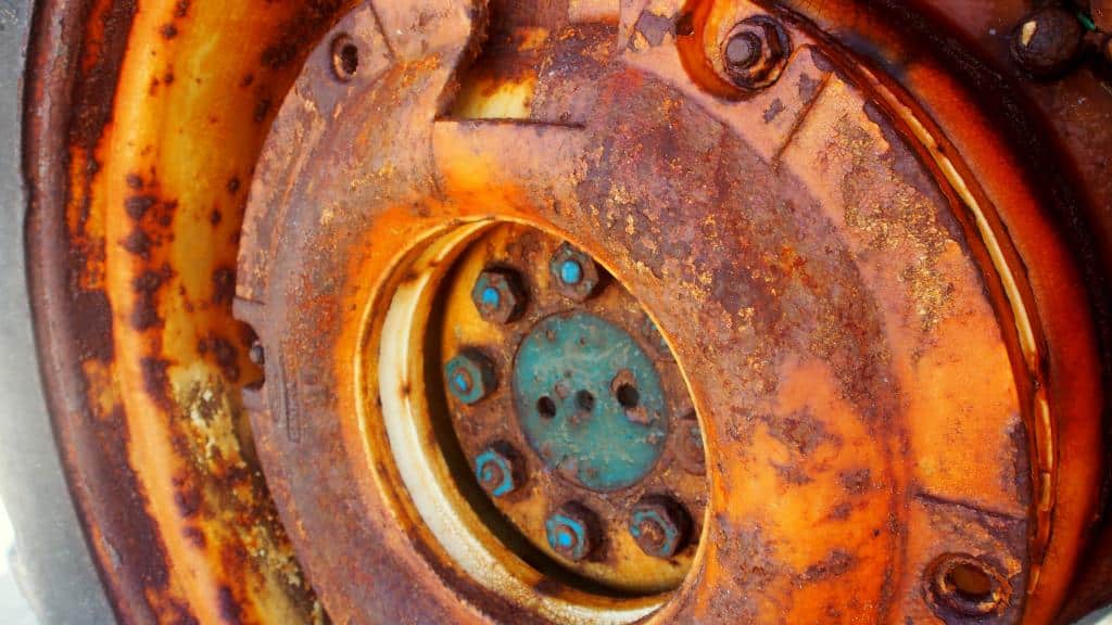 superfície com corrosão marinha