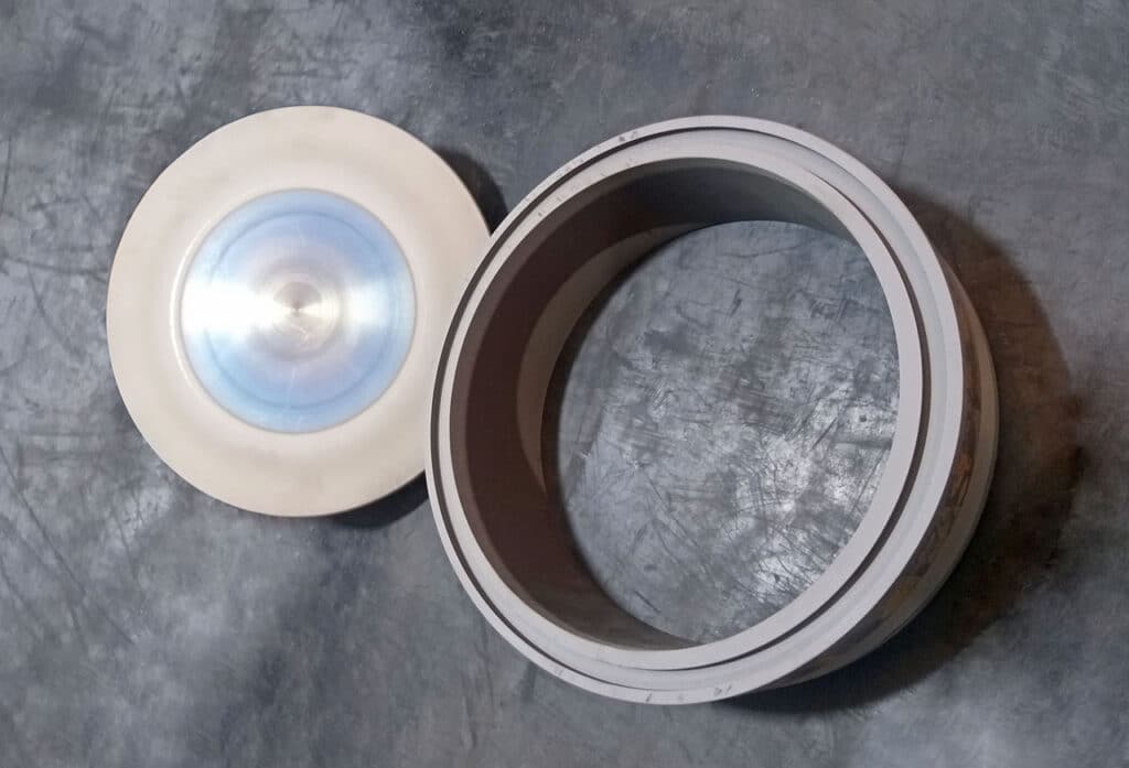 Válvula Duplo Flap com revestimento contra desgastes